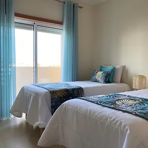 https://apartamento-t2-com-piscina-em-conceicao-e-cabanas-de-tavira.hotelaalgarve.com